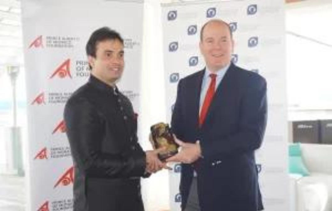 Amitabh shah awarded the Prince's Prize for Innovative Philanthropy by Prince Albert II of Monaco